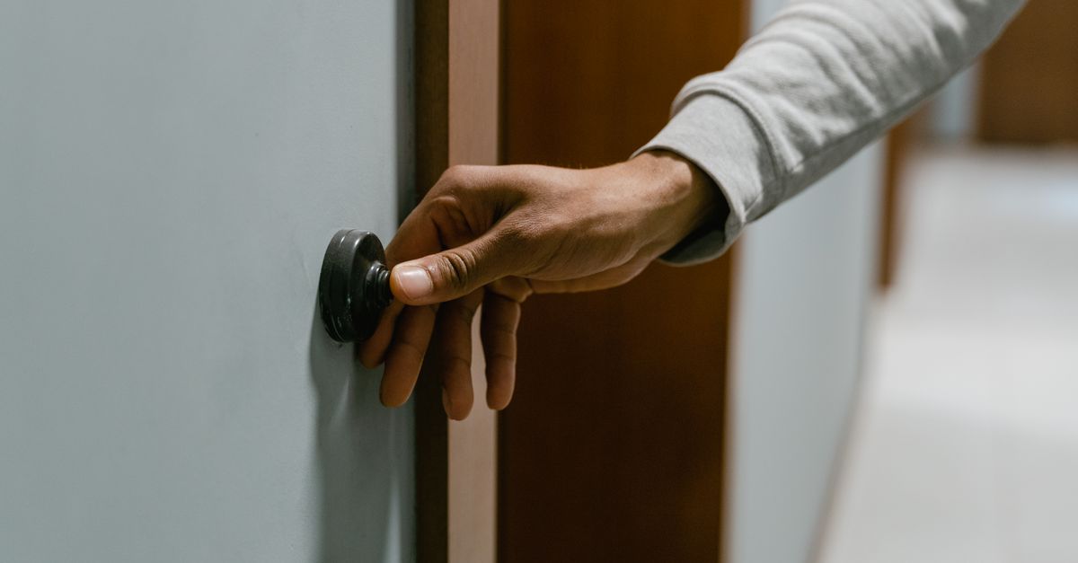 deadbolt installation — College Point Locksmith